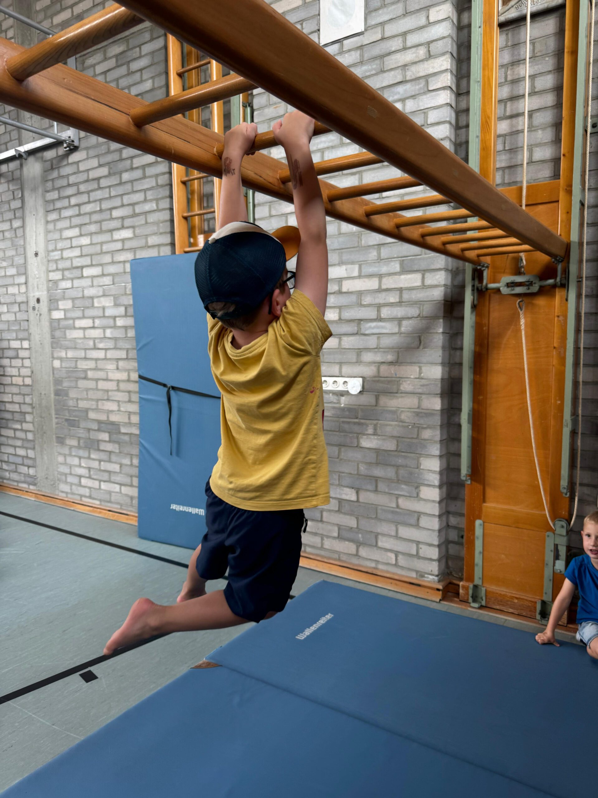 Ferienpass_2025_Abenteuer_in_der_Turnhalle_1