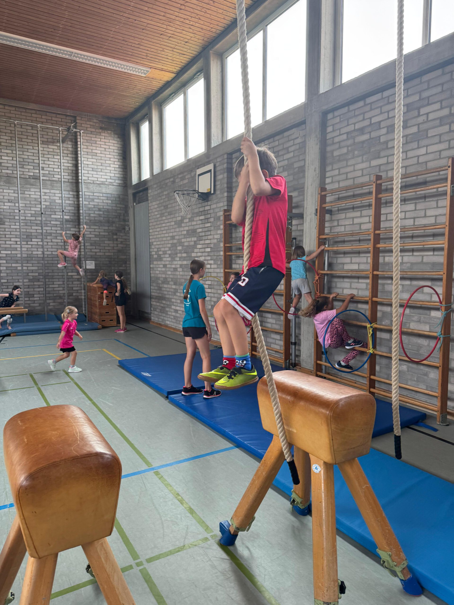 Ferienpass_2025_Abenteuer_in_der_Turnhalle_3